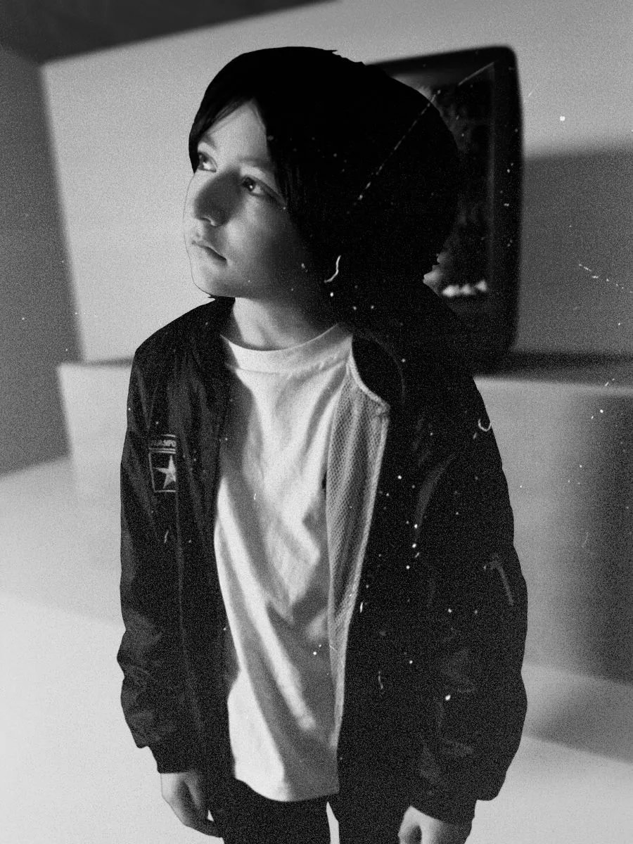 adriel thall, the past of the spirit, still 18 · clean